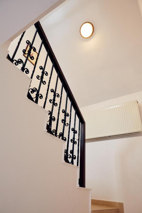 Apartament Modern Брашов Экстерьер фото