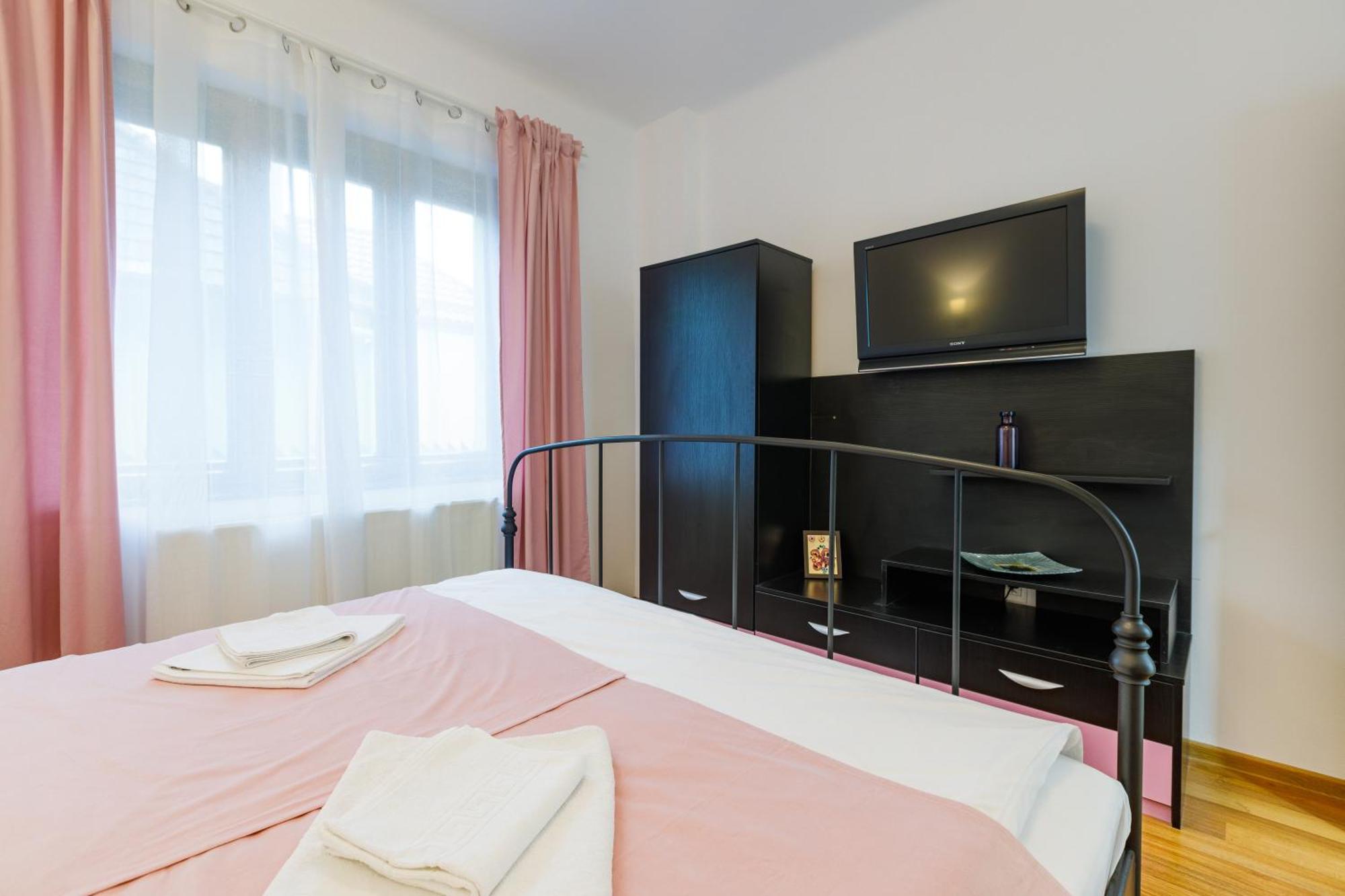 Apartament Modern Брашов Экстерьер фото