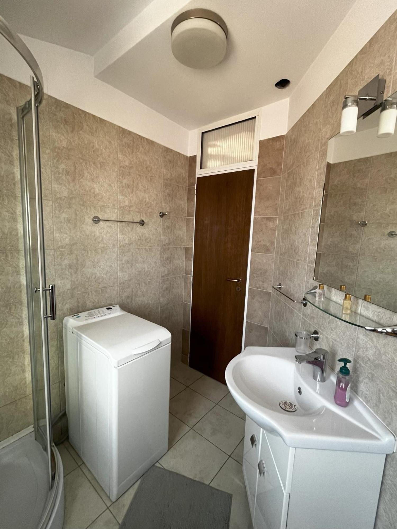 Apartament Modern Брашов Экстерьер фото