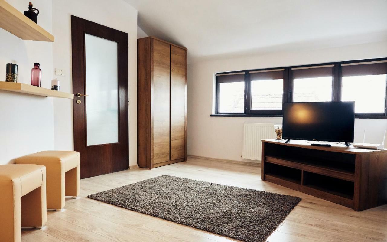Apartament Modern Брашов Экстерьер фото