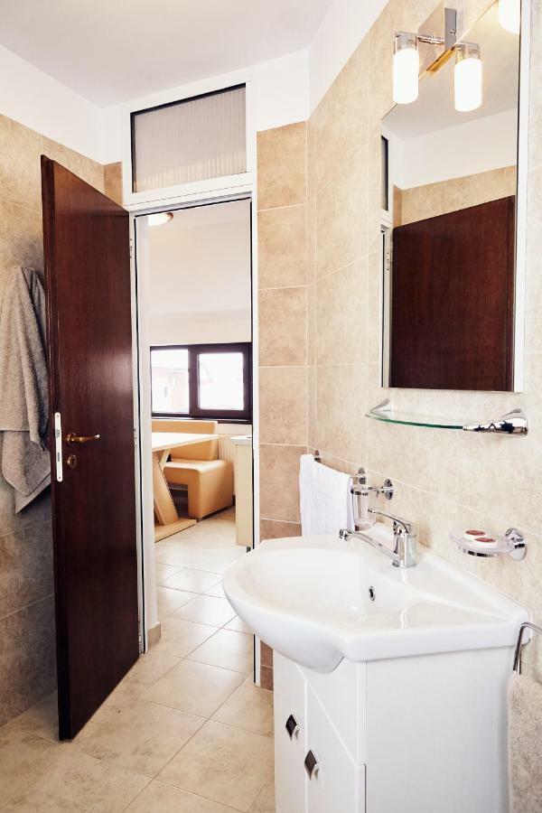 Apartament Modern Брашов Экстерьер фото